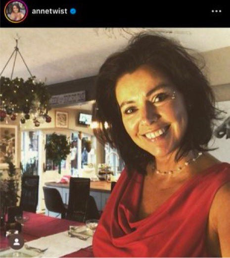 Harry x Anne Pearl Necklace