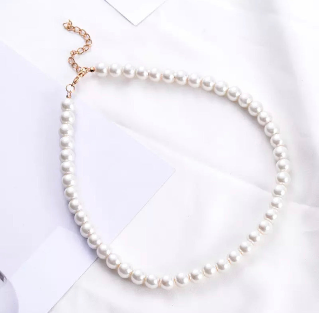 Harry Styles Pearl Necklace